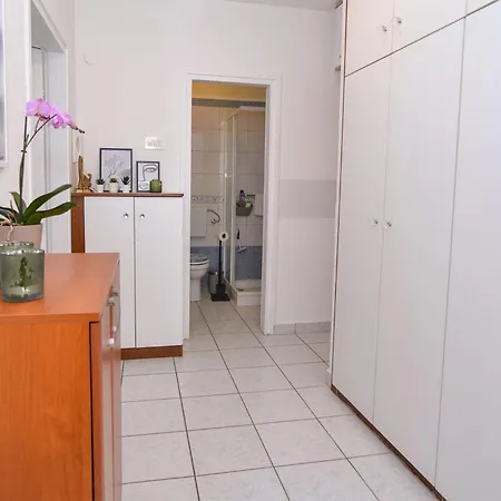 2 Bedroom Nice In Matulji