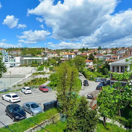 Appartement 2 Bedroom Nice In